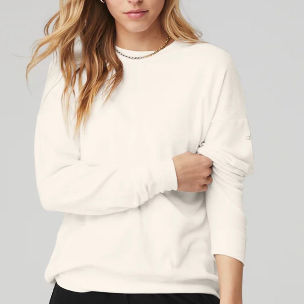 Alo soho pullover in Ivory